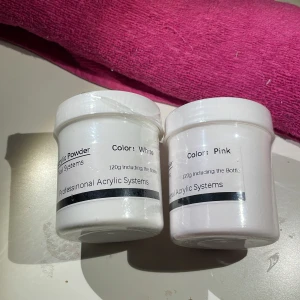 Akrylpulver  - Båda för 180kr 120g st 
