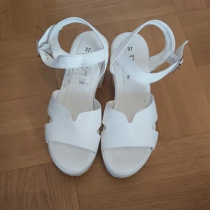 Skor - Skor från skopunkten bara använda en gång,ord pris 399