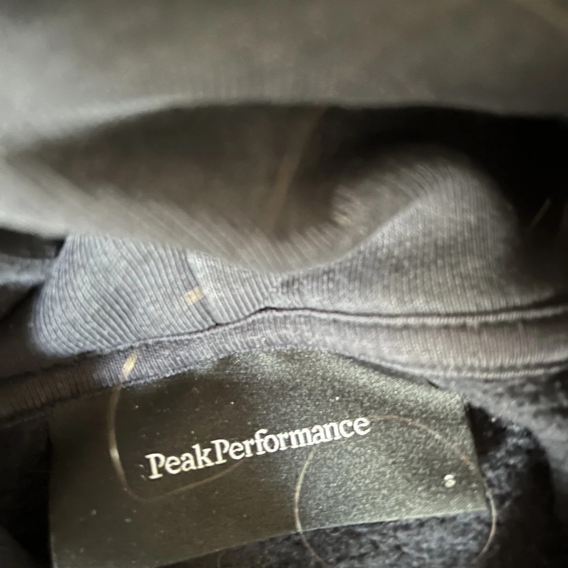 Peak performance hoodie  - 90