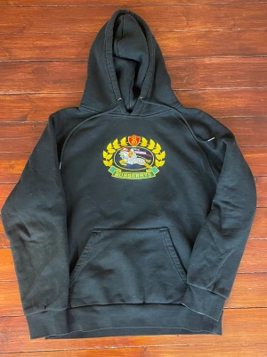 Burberry Prorsum Hoodie - Burberry Prorsum Hoodie  Size L fits like Big M or normal M Cond: 9/10, no parka or damage. Bought at ditto in Oslo  I do not ship, only meetups in Gbg