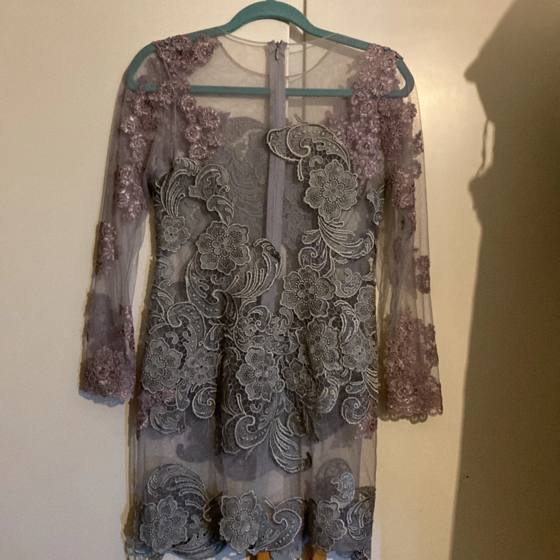 Spetsklänning  - 91