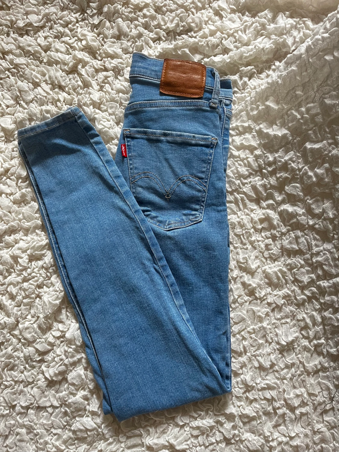 High waisted skinny jeans