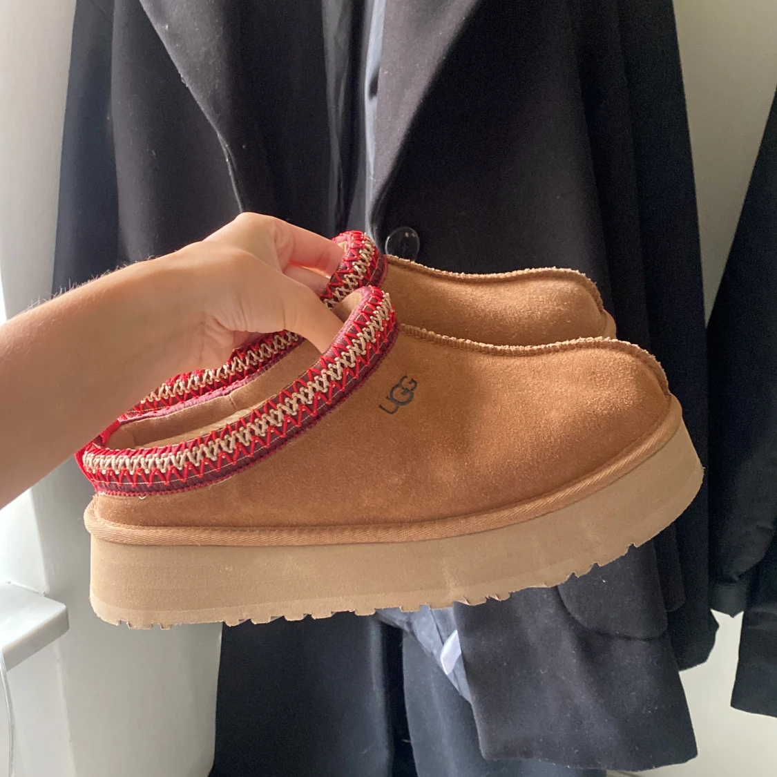 UGG TAZZ