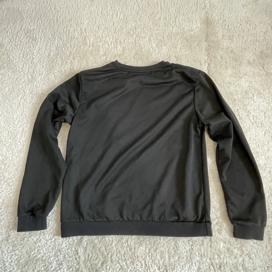 Svart sweatshirt  - 90