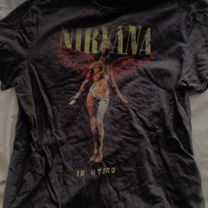 Nirvana tshirt i strl S ifrån emp