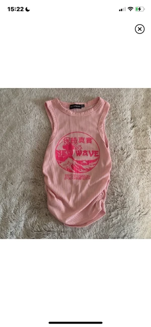 tub Topp - Rosa tub topp i storlek xs. Helt oanvänd, säljer pga andvänder inte