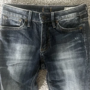Crocker Jeans - Såå snygga jeans ifrån crocker😻 köptes här på plick men passade inte mig tyvärr. Fint skick! Klicka gärna på köp nu!