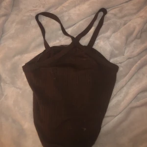 Gina tricot  - Gina topp i storlek m 