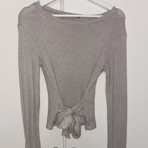 Topp - Topp med knyt 