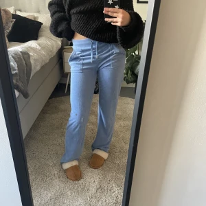 Juicy byxor - Jättefina juicycouture byxor som knappt är använda💗nypris 1075 säljer för 500, hela setet finns även att köpa på min profil 😍