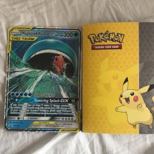 Pokémon kort - Bra pokemon kort bra skick på nästan alla förutom ett som är böjt , det går att pruta nån hundring