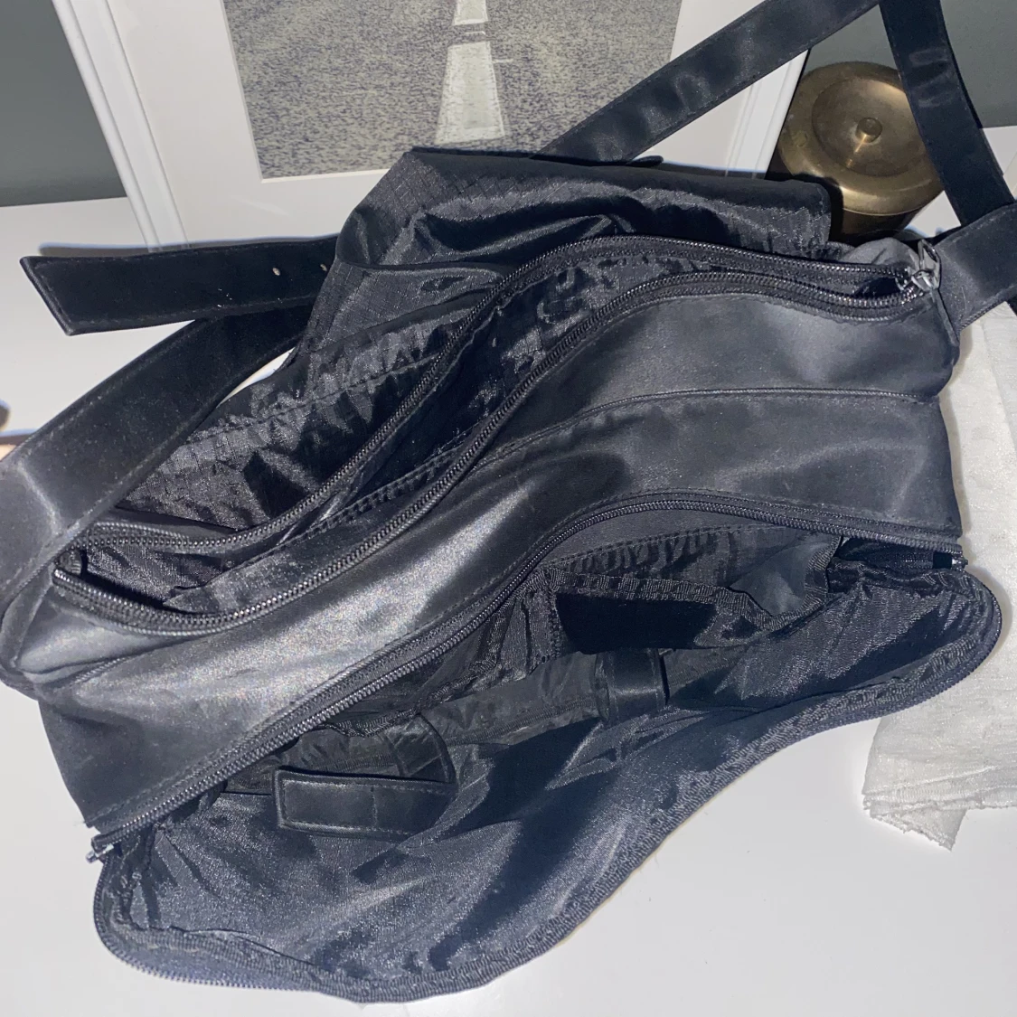 Svart väska  - 91
