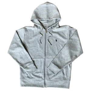 Ralph Lauren zip - Riktigt fin ralph lauren zip. Skick 10/10. säljer pga för liten