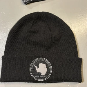 Sail racing mössa - En fin mössa i bra skick, använt ett par gånger. Bra mössa till vinter. Väldigt skön på huvet samt bra matrial