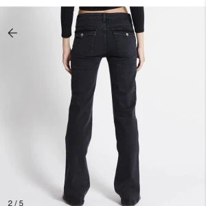 Jeans - 90’s boot från lager 157 som är slutsålda! Köpta helt oanvända här på Plick och har själv knappt använt dom. Säljer då dom inte kommit till användning. Skriv för fler bilder🤍