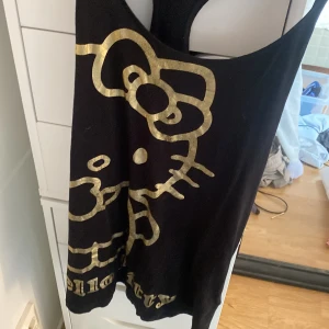 Hello kitty linne - Fint linne från hm i storlek 38 men passar mig som har s bra skick