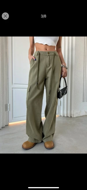 Cargo jeans - Storlek s helt ny.