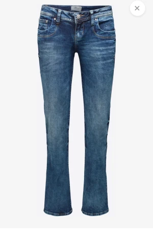 Ltb jeans  - Säljer mina favorit jeans från ltb då dom har blivit lite för korta älskar dom men kan tyvärr inte andvända dom längre skriv om ni vill ha bilder