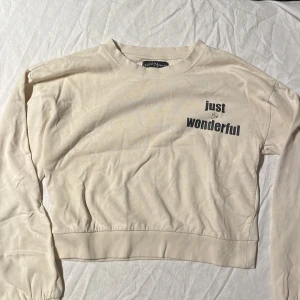 Tröja  - Tunnare sweatshirt. 