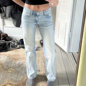 Weekday Jeans - Används ej längre, är i bra skick. Modell: arrow 