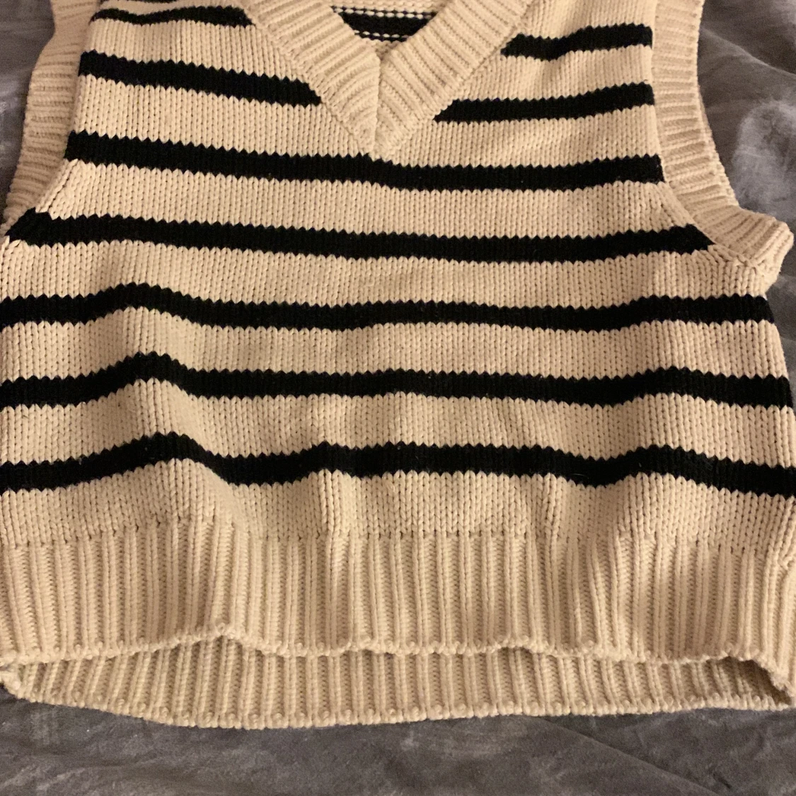 Stickad väst  - 91