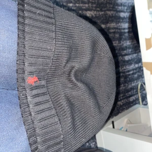 Ralph Lauren Mössa - Säljer min Ralph Lauren Mössa då jag skaffat ny mössa den är använd fåtal gånger Kom Pm om ni är sugna