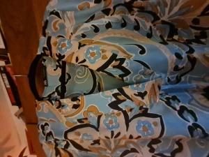 Klänning Zara small - Zara klänning strl small. Använd få gånger, bra skick. Söits på sidorna.