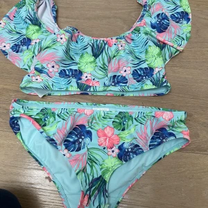 Bikini - Helt ny i bra skick 