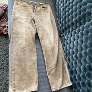 Our Legacy, third cut. - Our Legacy third cut jeans i storlek 30.  Använda 1 gång!