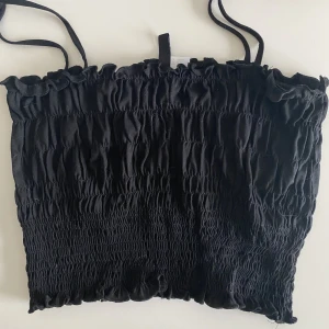 Linne hm - Topp från hm  Strl M  Svart 