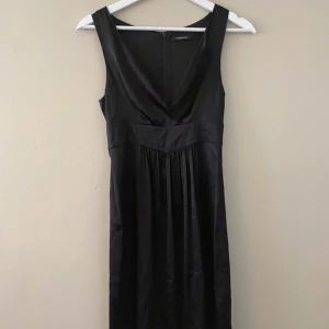S - Samsøe Samsøe silkes klänning 