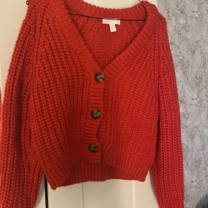 Stickad kofta - Stickad kofta i storlek Xs. 