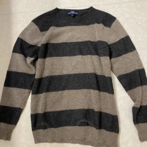 Sweatshirt  - Sweatshirt från Ralph lauren i fint skick. Storlek L men funkar även som oversize 🍁🍂