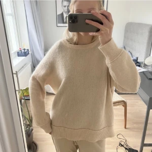 Mohair malene birger - Skitsnygg mohair tröja från malene birger!! Perfekt skick, nypris är 2000kr❣️🔥