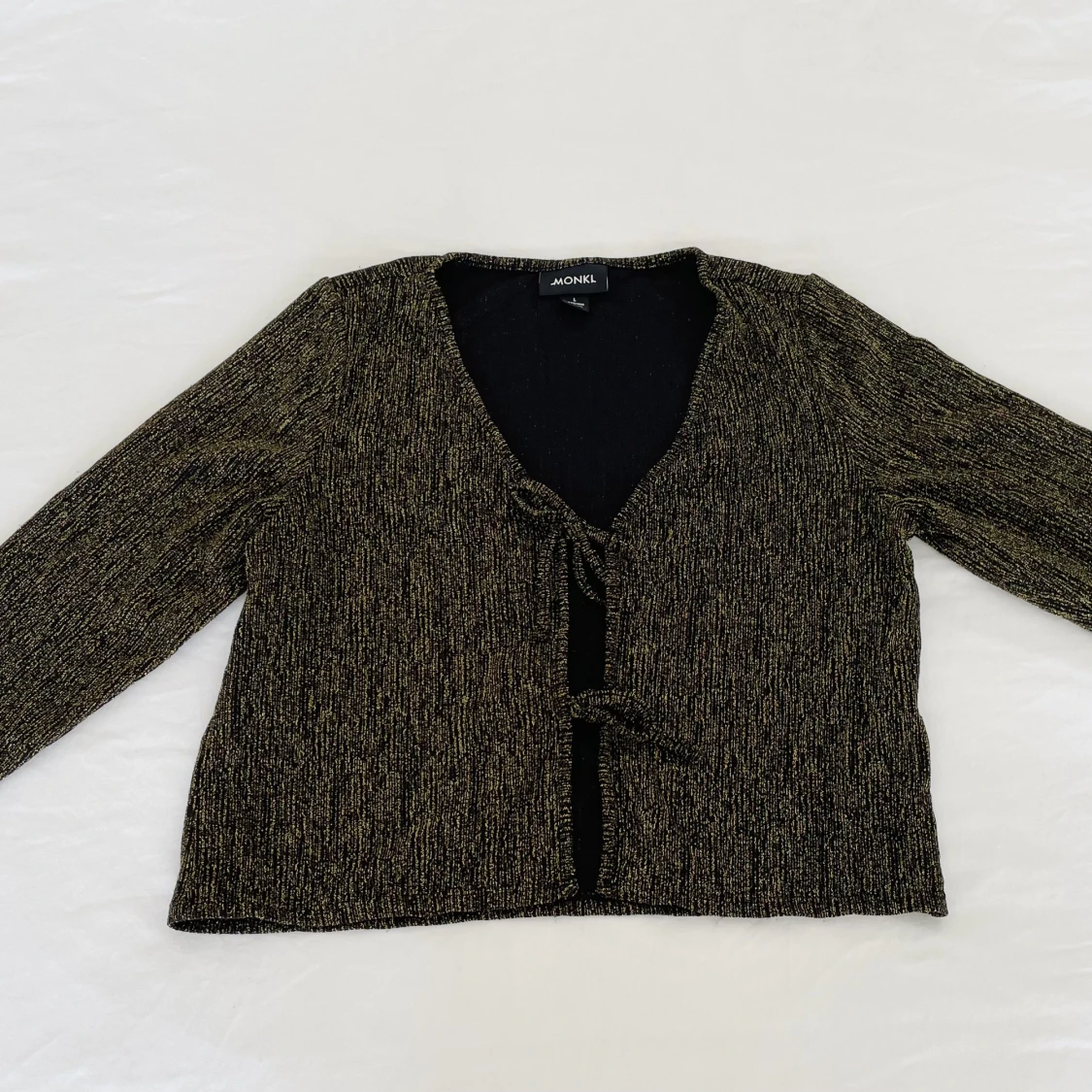 Guldigt set Monki  - 90