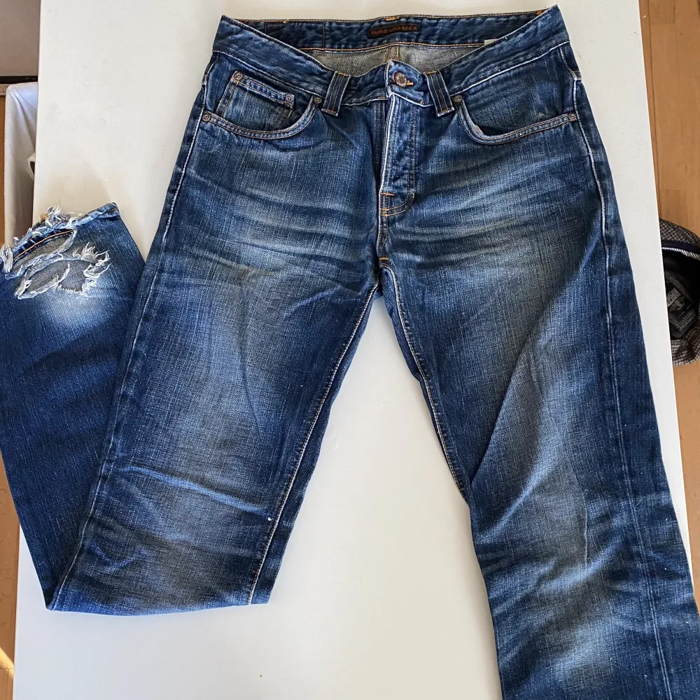 indie jeans i bra skick . Jeans & Byxor.