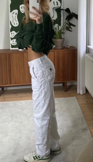 Carhartt wip pierce pants  - Säljer pga dom är lite för korta på mig, är 173 cm. Inte använd så många gånger. Nypris 800 kr. Pris kan diskuteras och skriv om frågor❣️