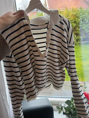 Finstickad tröja - Stilren och elegant, perfekt till både höst och sommar 