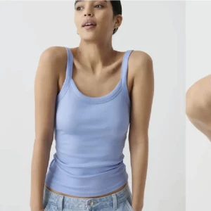 Blåt Gina linne  - Säljer detta blå gina linne då det var för stort, storlek s!