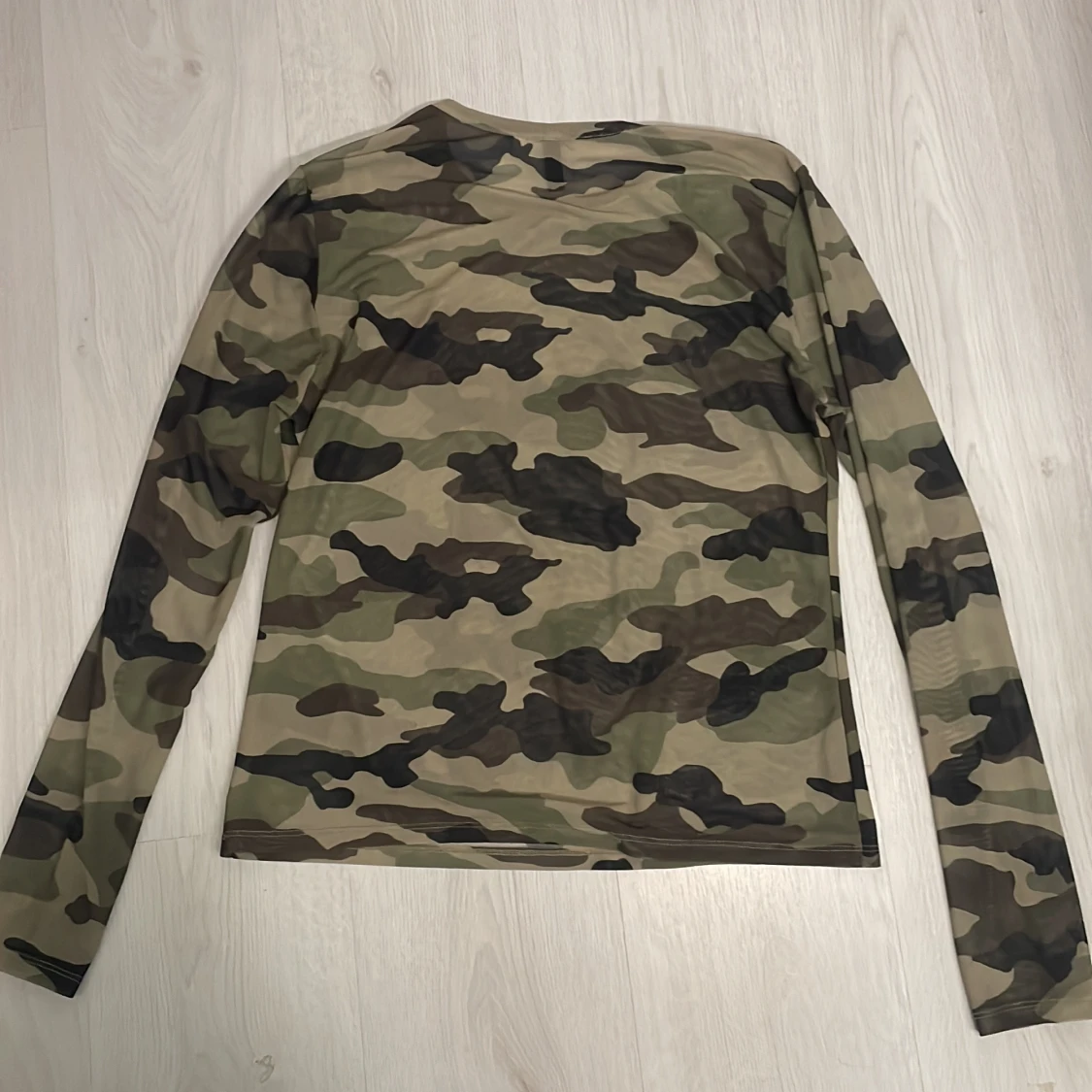  kamouflagetröja  - 90