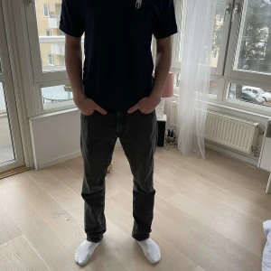 Polo skjorta - Lite använd men annars bra skick 😃pris kan diskutereras..