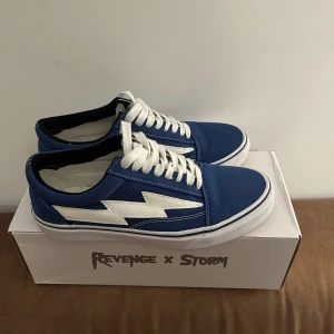 Revenge x storm  - Revenge x storm o bra skick, använt 3 gånger.  Pris kan diskuteras.  