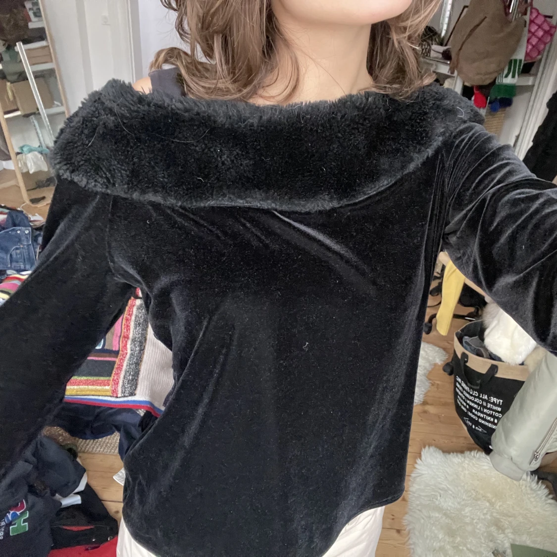 Of-shoulder topp  - 91