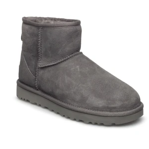 Gråa uggs helt nya - Helt nya uggs som aldrig är använda, kvar i lådan då det ej gick att lämna tillbaks men det är inte min storlek 