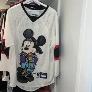Moschino x Disney tröja some oversize, Oanvönd 