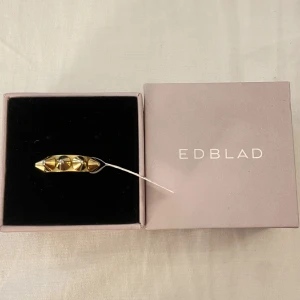 EDBLAD ring!!⭐️ - Guldig Edblad ring i toppenskick!!⭐️💕nypris 350kr men säljer för 250!🫶kan posta direkt!