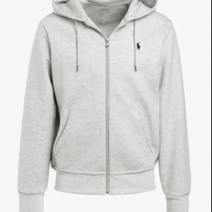 Polo Ralph lauren zip - Grå polo Ralph lauren zip i storlek S, skriv om frågor