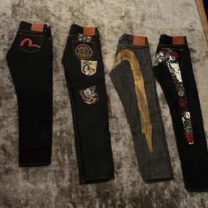 Evisu jeans  - Sällan använda Pris varierar beroende på vilka jeans  Pris kan även disskutera 