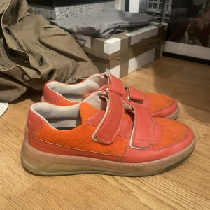Acne Studios Steffey’s - Använt skick! Men mycket kvar att ge. Size 44