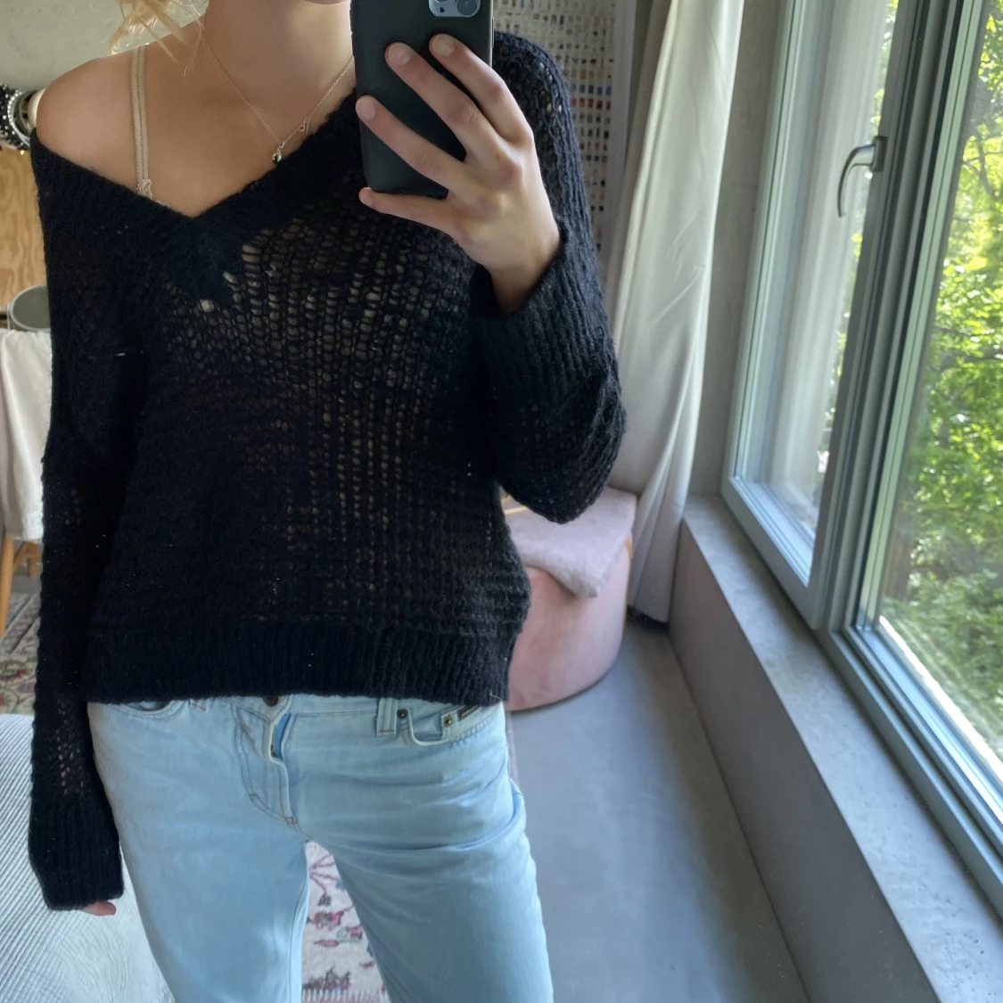 Stickad tröja Baum und Pferdgarten 